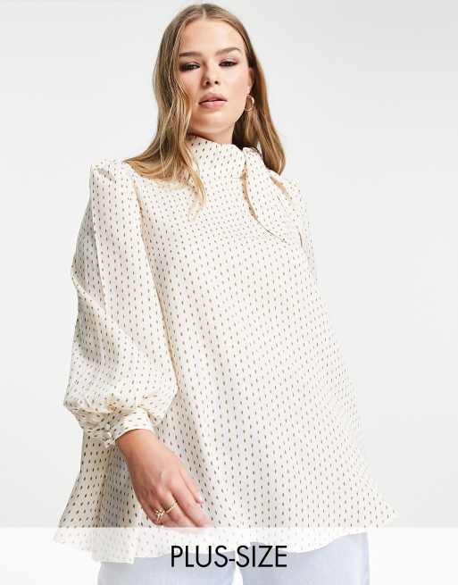 Blusa con lazada en el cuello de Fashion Union Plus