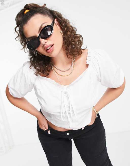 Blusa de estilo mesonera vintage con ribete de encaje de Daisy Street Plus ASOS