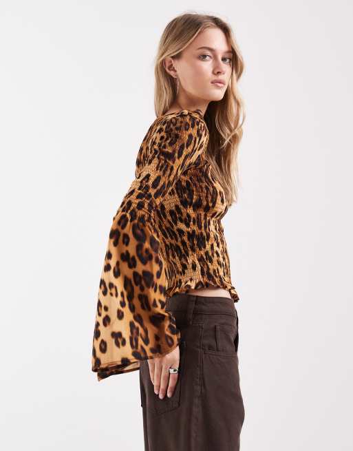 Blusa fruncida de manga larga con estampado de leopardo de ASOS DESIGN, 3 de 4