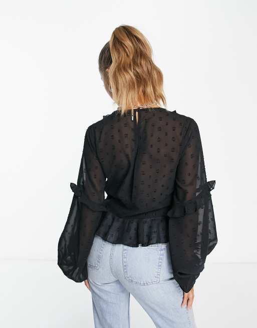 Encantador Por separado papelería Blusa negra con cuello de pico, mangas voluminosas, detalle de volantes e  inserto de encaje de ASOS DESIGN | ASOS