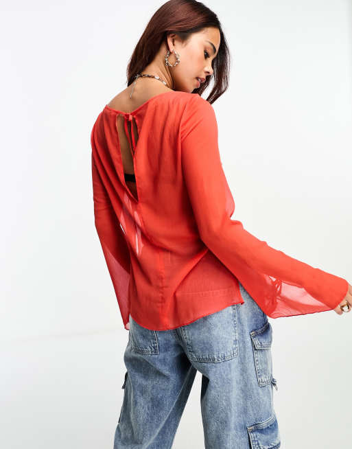 Blusa roja con pantalon best sale de mezclilla