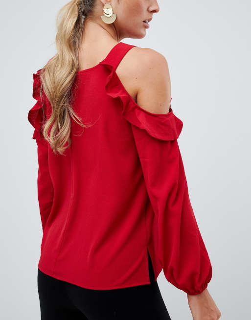 Blusa roja con hombros descubiertos de AX Paris