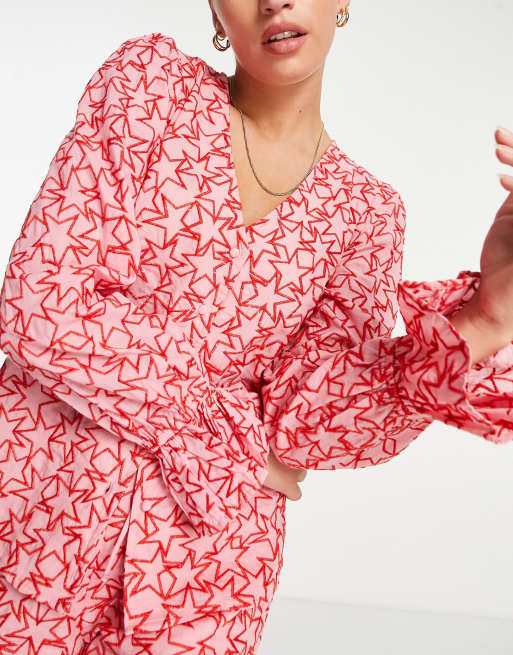 Blusa rosa con mangas globo diseño bordado de estrellas de Never Fully Dressed (parte de un conjunto), 3 de 4