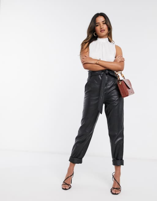 Blusa sin en blanco de Mango |