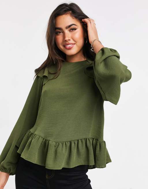 Blusa verde oliva de manga larga con detalle de volantes de ASOS DESIGN