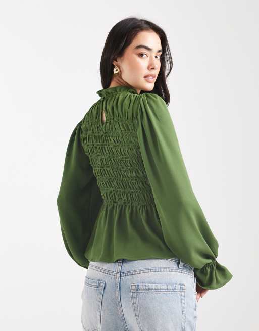 Blusa verde oscuro fruncida elástica de manga larga con cuello alto de ASOS DESIGN, 4 de 4