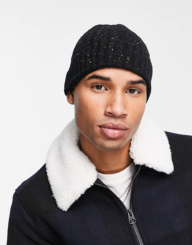 Boardmans - cable knit beanie in black