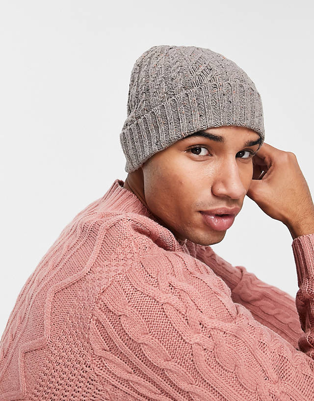 Boardmans - cable knit beanie in grey