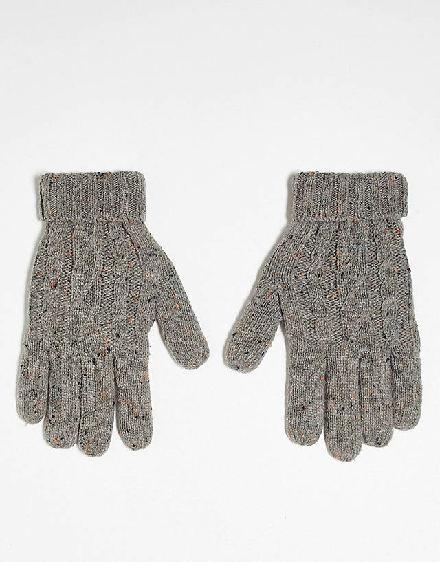 Boardmans - cable knit gloves in grey
