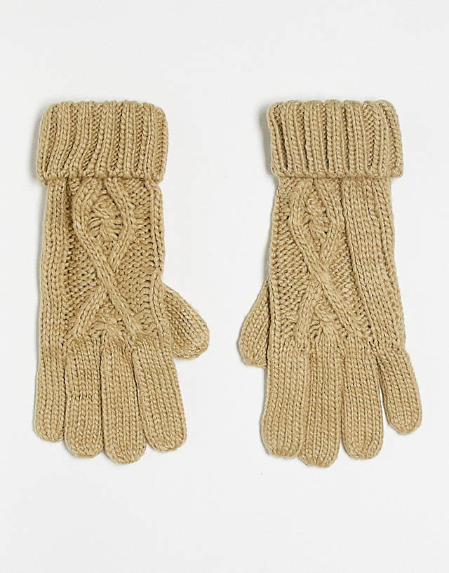 Boardmans - cable knit gloves in oatmeal