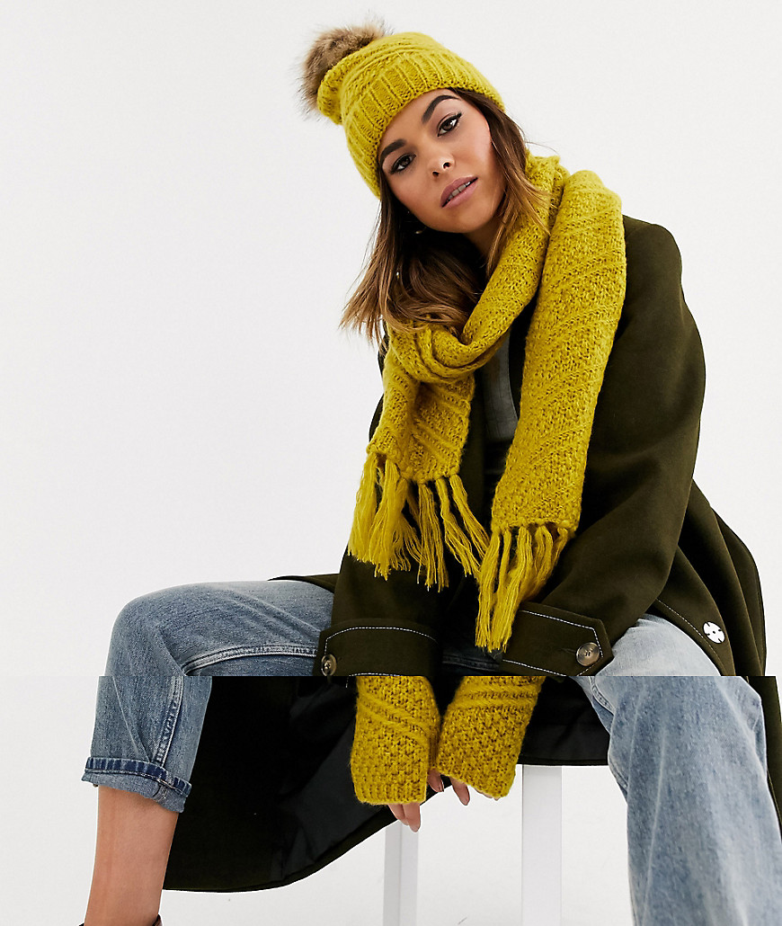 Boardmans Knit 3 Piece Hat Scarf and Gloves Gift Set in Ochre-Yellow