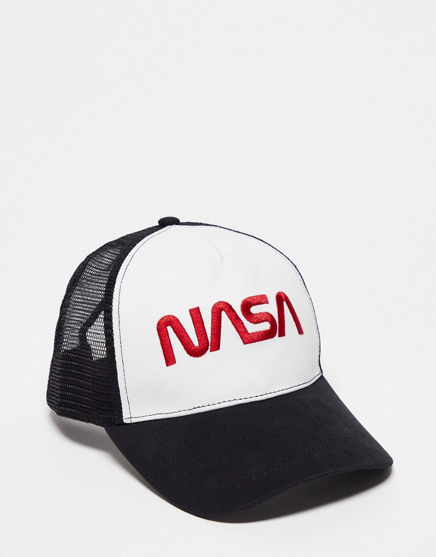 Boardmans NASA trucker baseball cap in black