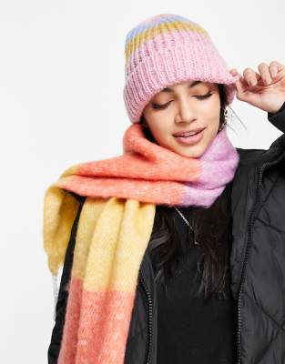 Boardmans Boardmans ribbed knitted beanie in multi
