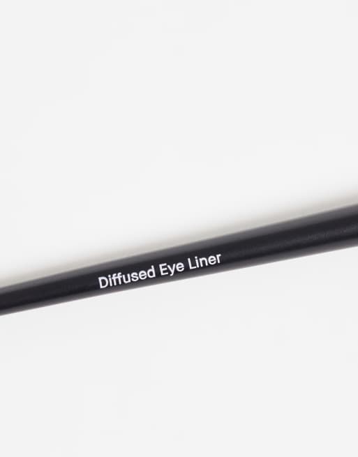 Bobbi Brown pinceau estompeur pour eye-liner, 2 de 3
