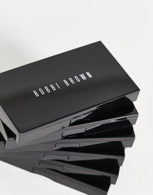 Bobbi Brown - Vederlichte poederfoundation, 2 van 4