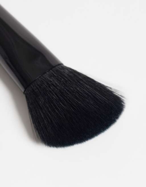 Bobbi Brown vinklet ansigtspensel, 2 af 3