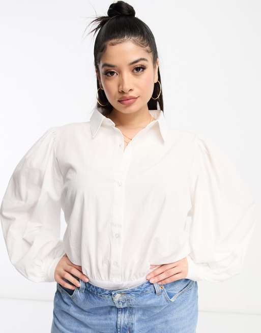 Body blanco con detalle tipo camisa de mangas voluminosas de In The Style Plus x Georgia Louise