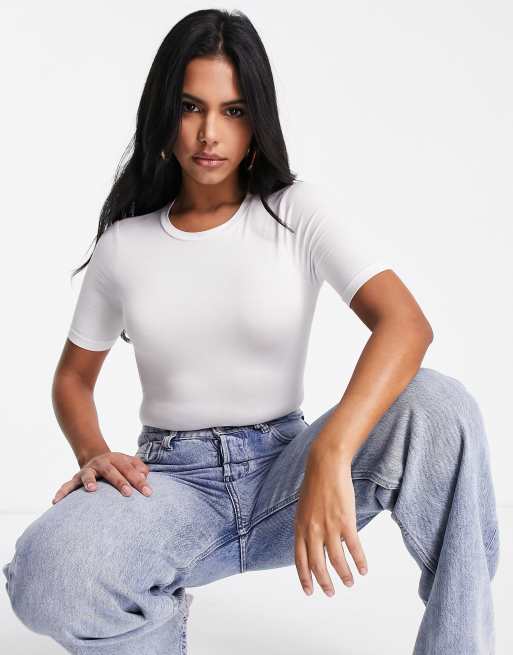 Body blanco estilo camiseta de corte entallado de ASOS DESIGN Hourglass