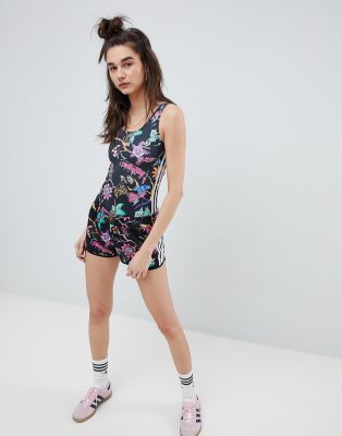 conjunto adidas de flores