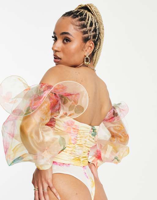 Body con estampado floral, escote Bardot y aros de encaje de ASOS LUXE, 2 de 4