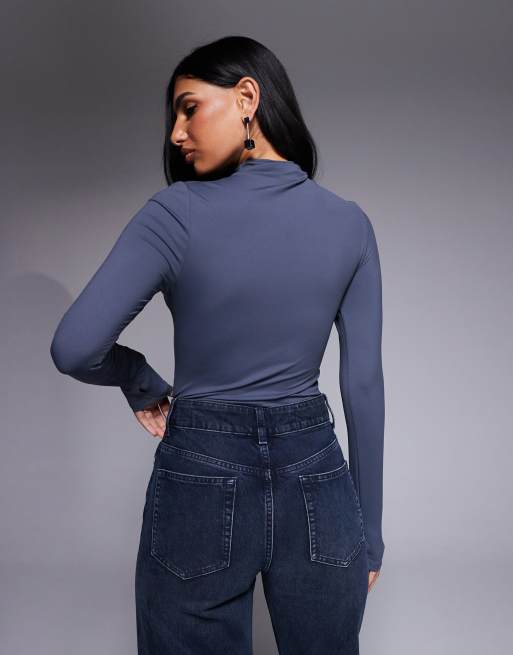 Body gris carbón con detalle fruncido Modest de ASOS DESIGN, 4 de 4