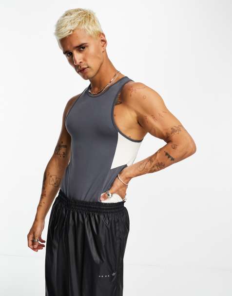 Body gris y blanco ajustado con diseño color block de ASOS DESIGN - view 1