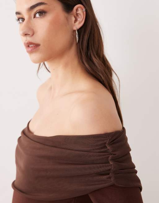 Body marrón chocolate de manga larga con escote Bardot de malla y cuerpo de algodón de ASOS DESIGN, 3 de 4