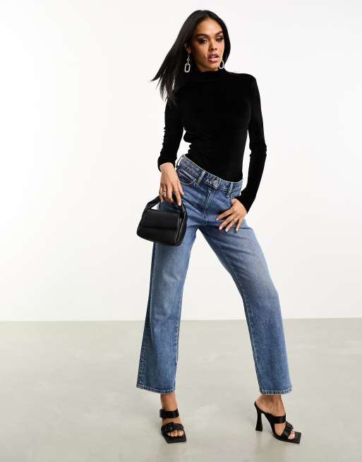 Body negro con cuello alto y espalda al aire de terciopelo de ASOS DESIGN, 3 de 4