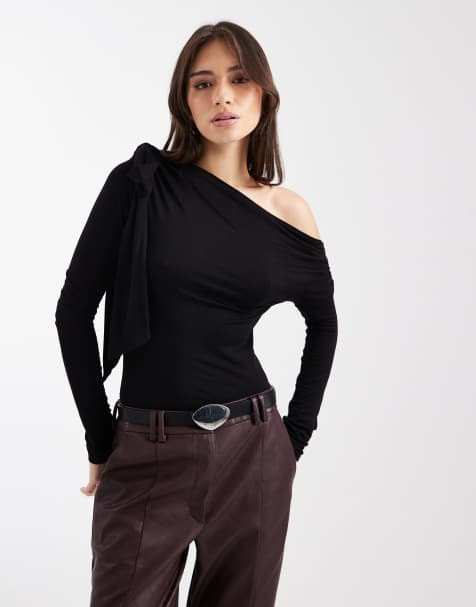 Body negro con escote Bardot y detalle de lazo de Miss Selfridge - view 1