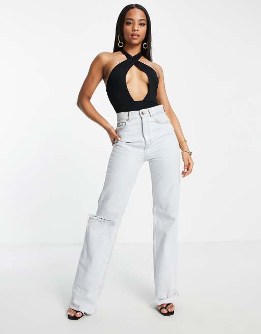 Body negro coqueto con cuello halter escotado y abertura de ASOS DESIGN, 3 de 4