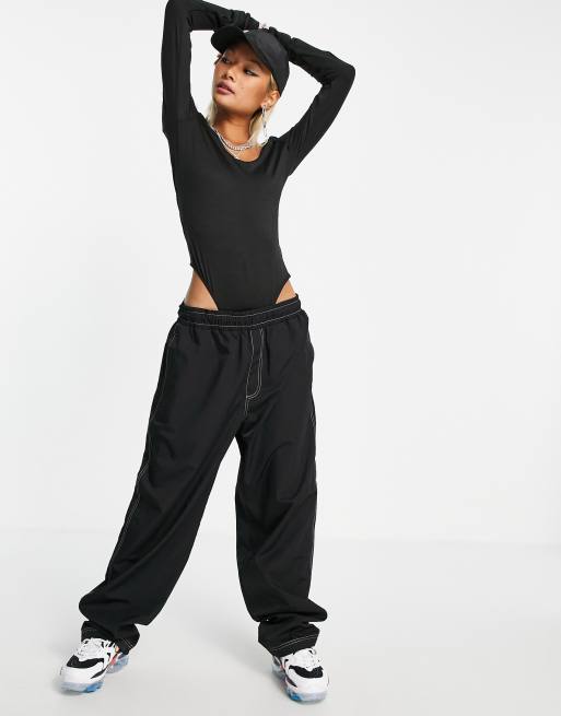 Body negro de manga larga con cuello ancho de poliéster Dance de Weekday - BLACK, 4 de 4
