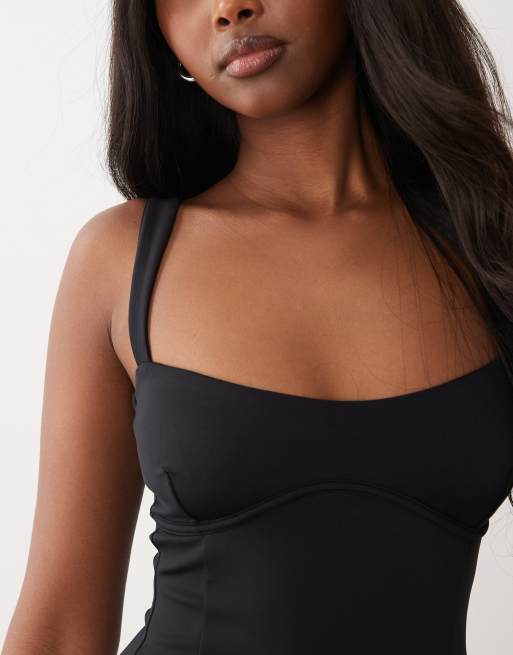 Body negro de tirantes con escote corazón de Good American, 3 de 4
