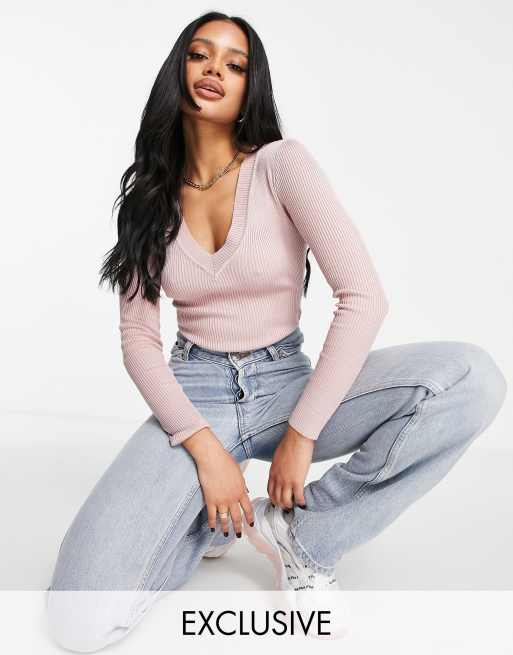 Body rosa con cuello de pico de punto de canalé fino de Missguided
