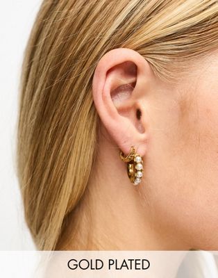 Bohomoon Zana gold plated pearl huggy earrings - ASOS Price Checker
