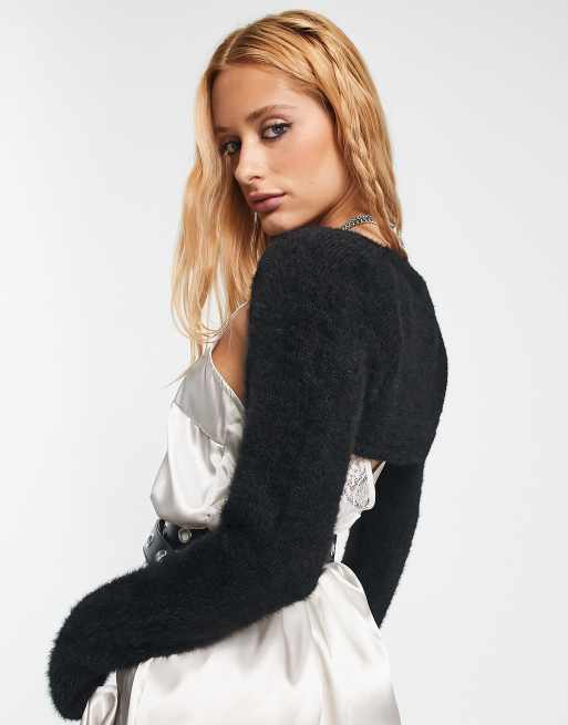 Bolero negro mullido de Reclaimed Vintage