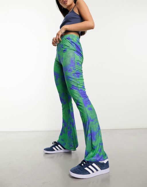 Bolongaro Trevor - Flare-broek van mesh met tie-dye-print in blauw