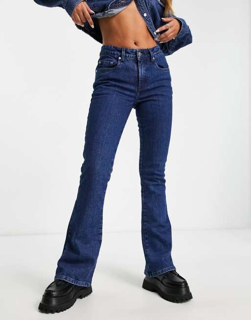 Bolongaro Trevor flared jeans in 70s indgo, 4 of 4