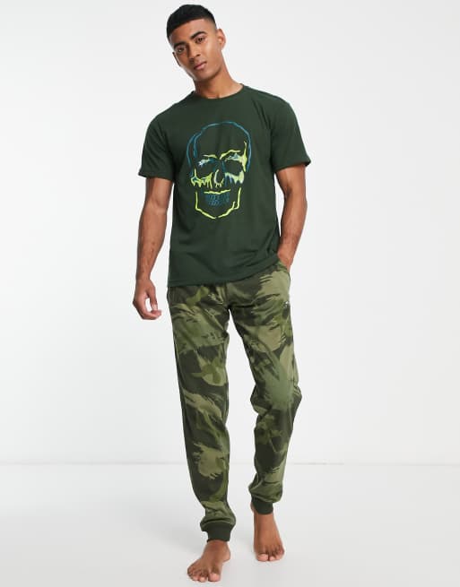 Bolongaro Trevor - Loungeset met skeletprint in kaki