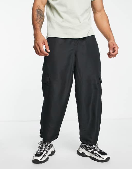 Bolongaro Trevor - Oversized tapered cargobukser i sort