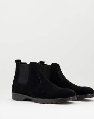 black pull on suede boots