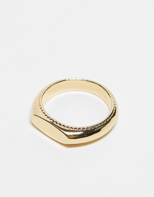 Bolongaro Trevor ridge signet ring in gold | ASOS