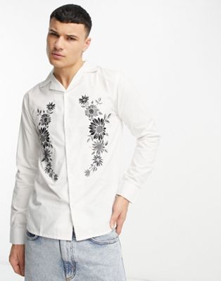 shirt in white with black flower print