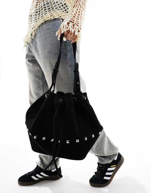 Bolongaro Trevor - Sort bucket-taske med nitter i ruskind