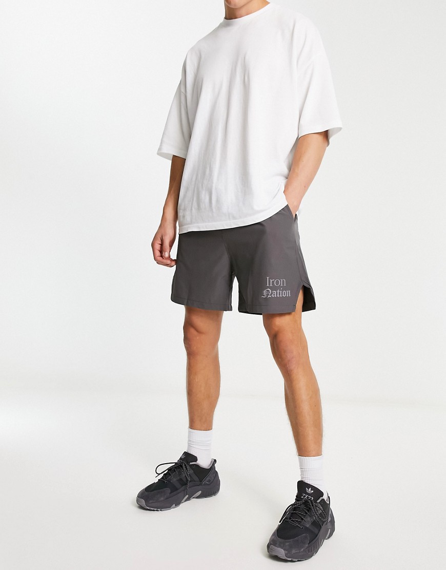 Sports 2 in 1 shorts in gray