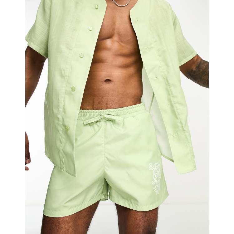 Green skull hot sale shorts