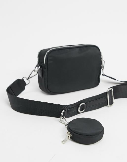 Bolso bandolera de negro Mango |