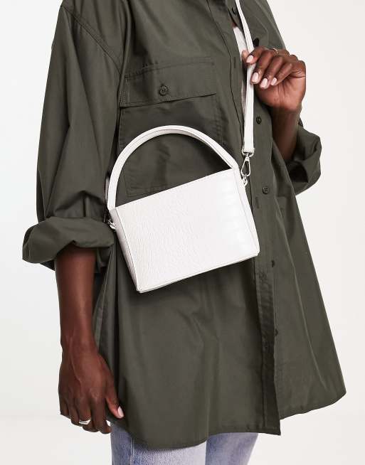 Bolso blanco cuadrado de efecto de cocodrilo correa de bandolera extraíble de ASOS | ASOS