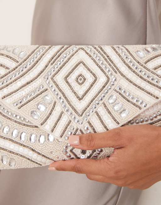 Bolso clutch blanco y plateado tipo sobre con abalorios de lentejuelas y cuentas de True Decadence, 2 de 4