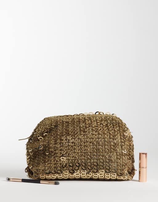 Bolso clutch dorado con diseño entretejido de lentejuelas de Accessorize, 2 de 5