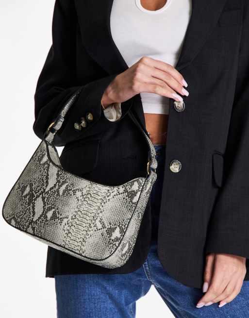 Bolso clutch gris de Mango